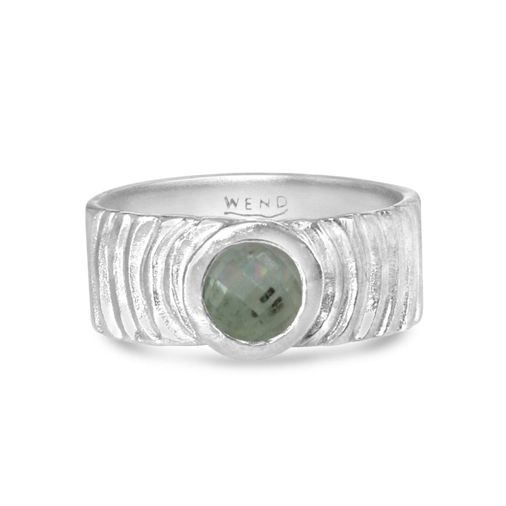 Douglas Fir White Gold Wide with Montana Sapphire