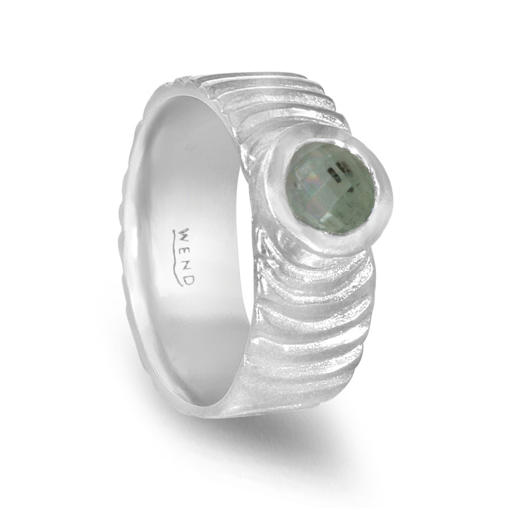 Douglas Fir White Gold Wide with Montana Sapphire