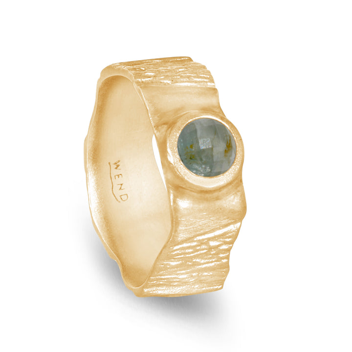 Pathways Yellow Gold Wide with Montana Sapphire