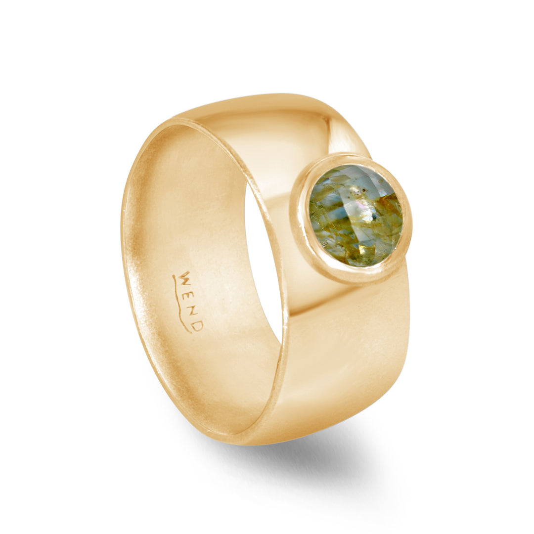 Smooth Yellow Gold Extra-Wide with Montana Sapphire